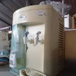 LOTE 283 - 01 PURIFICADOR DE AGUA MARCA IBBL 220V. (NO ESTADO) ATENÇÃO! FAZER A VISITAÇÃO ANTES DE ARREMATAR, NÃO SABEMOS SE FUNCIONA. LEILÃO NÃO TEM GARANTIA E NEM DEVOLUÇÃO, SUJEITO A POSSÍVEIS AVARIAS VISÍVEIS/OCULTAS E/OU AUSÊNCIA DE COMPONENTES.