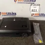 LOTE 021 - 01 PROJETOR MULTIMIDIA MARCA DELL COM CONTROLE 387 HORAS DE USO SEM CABO DE FORÇA 220V. (NO ESTADO) ATENÇÃO! FAZER A VISITAÇÃO ANTES DE ARREMATAR, NÃO SABEMOS SE FUNCIONA. LEILÃO NÃO TEM GARANTIA E NEM DEVOLUÇÃO, SUJEITO A POSSÍVEIS AVARIAS VISÍVEIS/OCULTAS E/OU AUSÊNCIA DE COMPONENTES.