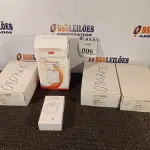 LOTE 006 - 01 PROJETOR CAMCORDER 3M, 03 APARELHOS WI-FI VONAGE E 01 RELÓGIO DIGITAL INCOMPLETO.  (NO ESTADO) ATENÇÃO! FAZER A VISITAÇÃO ANTES DE ARREMATAR, NÃO SABEMOS SE FUNCIONA. LEILÃO NÃO TEM GARANTIA E NEM DEVOLUÇÃO, SUJEITO A POSSÍVEIS AVARIAS VISÍVEIS/OCULTAS E/OU AUSÊNCIA DE COMPONENTES.