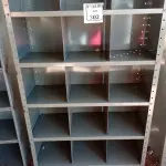 LOTE 302 - 01 ESTANTE DE AÇO COM 07 PRATELEIRAS. (NO ESTADO) ATENÇÃO! FAZER A VISITAÇÃO ANTES DE ARREMATAR, NÃO SABEMOS SE FUNCIONA. LEILÃO NÃO TEM GARANTIA E NEM DEVOLUÇÃO, SUJEITO A POSSÍVEIS AVARIAS VISÍVEIS/OCULTAS E/OU AUSÊNCIA DE COMPONENTES.