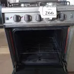 LOTE 266 - 01 FOGÃO 04 BOCAS BRASTEMP E 01 BEBEDOURO PARA GARRAFÃO 220V MARCA IBBL. (NO ESTADO) ATENÇÃO! FAZER A VISITAÇÃO ANTES DE ARREMATAR, NÃO SABEMOS SE FUNCIONA. LEILÃO NÃO TEM GARANTIA E NEM DEVOLUÇÃO, SUJEITO A POSSÍVEIS AVARIAS VISÍVEIS/OCULTAS E/OU AUSÊNCIA DE COMPONENTES.