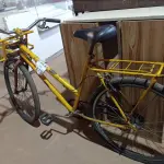 LOTE 279 - 01 BICICLETA CARGUEIRA E 02 RODAS. (NO ESTADO) ATENÇÃO! FAZER A VISITAÇÃO ANTES DE ARREMATAR, NÃO SABEMOS SE FUNCIONA. LEILÃO NÃO TEM GARANTIA E NEM DEVOLUÇÃO, SUJEITO A POSSÍVEIS AVARIAS VISÍVEIS/OCULTAS E/OU AUSÊNCIA DE COMPONENTES.