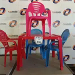 LOTE 086 - 01 MESA DE PLÁSTICO COM 04 CADEIRAS INFANTIL. (NO ESTADO) ATENÇÃO! FAZER A VISITAÇÃO ANTES DE ARREMATAR, NÃO SABEMOS SE FUNCIONA. LEILÃO NÃO TEM GARANTIA E NEM DEVOLUÇÃO, SUJEITO A POSSÍVEIS AVARIAS VISÍVEIS/OCULTAS E/OU AUSÊNCIA DE COMPONENTES.