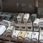 LOTE 290 - 01 LOTE COM GRANDE QUANTIDADE DE DISPENSES. (NO ESTADO) ATENÇÃO! FAZER A VISITAÇÃO ANTES DE ARREMATAR, NÃO SABEMOS SE FUNCIONA. LEILÃO NÃO TEM GARANTIA E NEM DEVOLUÇÃO, SUJEITO A POSSÍVEIS AVARIAS VISÍVEIS/OCULTAS E/OU AUSÊNCIA DE COMPONENTES.