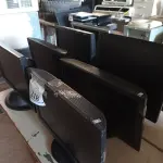 LOTE 218 - 08 MONITORES MARCAS E MODELOS DIVERSOS. (NO ESTADO) ATENÇÃO! FAZER A VISITAÇÃO ANTES DE ARREMATAR, NÃO SABEMOS SE FUNCIONA. LEILÃO NÃO TEM GARANTIA E NEM DEVOLUÇÃO, SUJEITO A POSSÍVEIS AVARIAS VISÍVEIS/OCULTAS E/OU AUSÊNCIA DE COMPONENTES.