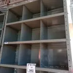 LOTE 302 - 01 ESTANTE DE AÇO COM 07 PRATELEIRAS. (NO ESTADO) ATENÇÃO! FAZER A VISITAÇÃO ANTES DE ARREMATAR, NÃO SABEMOS SE FUNCIONA. LEILÃO NÃO TEM GARANTIA E NEM DEVOLUÇÃO, SUJEITO A POSSÍVEIS AVARIAS VISÍVEIS/OCULTAS E/OU AUSÊNCIA DE COMPONENTES.
