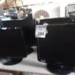LOTE 204 - 08 MONITORES MARCAS E MODELOS DIVERSOS. (NO ESTADO) ATENÇÃO! FAZER A VISITAÇÃO ANTES DE ARREMATAR, NÃO SABEMOS SE FUNCIONA. LEILÃO NÃO TEM GARANTIA E NEM DEVOLUÇÃO, SUJEITO A POSSÍVEIS AVARIAS VISÍVEIS/OCULTAS E/OU AUSÊNCIA DE COMPONENTES.