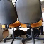 LOTE 240 - 04 CADEIRAS DE ESCRITÓRIO PES GIRATÓRIOS MARCA FLEGMA. (NO ESTADO) ATENÇÃO! FAZER A VISITAÇÃO ANTES DE ARREMATAR, NÃO SABEMOS SE FUNCIONA. LEILÃO NÃO TEM GARANTIA E NEM DEVOLUÇÃO, SUJEITO A POSSÍVEIS AVARIAS VISÍVEIS/OCULTAS E/OU AUSÊNCIA DE COMPONENTES.
