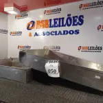 LOTE 050 - 02 BANDEJAS DE INOX. (NO ESTADO) ATENÇÃO! FAZER A VISITAÇÃO ANTES DE ARREMATAR, NÃO SABEMOS SE FUNCIONA. LEILÃO NÃO TEM GARANTIA E NEM DEVOLUÇÃO, SUJEITO A POSSÍVEIS AVARIAS VISÍVEIS/OCULTAS E/OU AUSÊNCIA DE COMPONENTES.