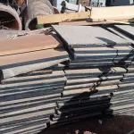 LOTE 309 - 01 LOTE COM VÁRIOS TABLADOS E FERRAGENS.  (NO ESTADO) ATENÇÃO! FAZER A VISITAÇÃO ANTES DE ARREMATAR, NÃO SABEMOS SE FUNCIONA. LEILÃO NÃO TEM GARANTIA E NEM DEVOLUÇÃO, SUJEITO A POSSÍVEIS AVARIAS VISÍVEIS/OCULTAS E/OU AUSÊNCIA DE COMPONENTES.