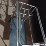 LOTE 289 - 01 CARRINHO EM INOX COM RODINHAS. (NO ESTADO) ATENÇÃO! FAZER A VISITAÇÃO ANTES DE ARREMATAR, NÃO SABEMOS SE FUNCIONA. LEILÃO NÃO TEM GARANTIA E NEM DEVOLUÇÃO, SUJEITO A POSSÍVEIS AVARIAS VISÍVEIS/OCULTAS E/OU AUSÊNCIA DE COMPONENTES.
