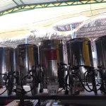 LOTE 078 - 05 CAFETEIRAS INDUSTRIAL EM INOX. (NO ESTADO) ATENÇÃO! FAZER A VISITAÇÃO ANTES DE ARREMATAR, NÃO SABEMOS SE FUNCIONA. LEILÃO NÃO TEM GARANTIA E NEM DEVOLUÇÃO, SUJEITO A POSSÍVEIS AVARIAS VISÍVEIS/OCULTAS E/OU AUSÊNCIA DE COMPONENTES.