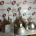 LOTE 069 - 05 LUMINÁRIAS. (NO ESTADO) ATENÇÃO! FAZER A VISITAÇÃO ANTES DE ARREMATAR, NÃO SABEMOS SE FUNCIONA. LEILÃO NÃO TEM GARANTIA E NEM DEVOLUÇÃO, SUJEITO A POSSÍVEIS AVARIAS VISÍVEIS/OCULTAS E/OU AUSÊNCIA DE COMPONENTES.