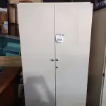 LOTE 268 - 01 ARMÁRIO PARA ESCRITÓRIO 02 PORTAS. (NO ESTADO) ATENÇÃO! FAZER A VISITAÇÃO ANTES DE ARREMATAR, NÃO SABEMOS SE FUNCIONA. LEILÃO NÃO TEM GARANTIA E NEM DEVOLUÇÃO, SUJEITO A POSSÍVEIS AVARIAS VISÍVEIS/OCULTAS E/OU AUSÊNCIA DE COMPONENTES.
