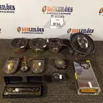 LOTE 036 - 01 TS, 01 FONTE, 03 SUBWOOFERS E 02 TWEETERS PARA CAIXAS, 01 FRENTE SOM PIONEER E 02 CROSSOVERS JBL. (NO ESTADO) ATENÇÃO! FAZER A VISITAÇÃO ANTES DE ARREMATAR, NÃO SABEMOS SE FUNCIONA. LEILÃO NÃO TEM GARANTIA E NEM DEVOLUÇÃO, SUJEITO A POSSÍVEIS AVARIAS VISÍVEIS/OCULTAS E/OU AUSÊNCIA DE COMPONENTES.
