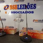 LOTE 192 - 02 MICROFONES DE MESA PROFISSIONAL MMF 302. (NO ESTADO) ATENÇÃO! FAZER A VISITAÇÃO ANTES DE ARREMATAR, NÃO SABEMOS SE FUNCIONA. LEILÃO NÃO TEM GARANTIA E NEM DEVOLUÇÃO, SUJEITO A POSSÍVEIS AVARIAS VISÍVEIS/OCULTAS E/OU AUSÊNCIA DE COMPONENTES.