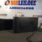 LOTE 228 - 02 NOBREAKS (NO ESTADO) ATENÇÃO! FAZER A VISITAÇÃO ANTES DE ARREMATAR, NÃO SABEMOS SE FUNCIONA. LEILÃO NÃO TEM GARANTIA E NEM DEVOLUÇÃO, SUJEITO A POSSÍVEIS AVARIAS VISÍVEIS/OCULTAS E/OU AUSÊNCIA DE COMPONENTES.