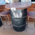 LOTE 398 - 01 MESA DE TAMBOR E 02 BANQUETAS BASE EM FERRO (NO ESTADO) ATENÇÃO! FAZER A VISITAÇÃO ANTES DE ARREMATAR, NÃO SABEMOS SE FUNCIONA. LEILÃO NÃO TEM GARANTIA E NEM DEVOLUÇÃO, SUJEITO A POSSÍVEIS AVARIAS VISÍVEIS/OCULTAS E/OU AUSÊNCIA DE COMPONENTES.