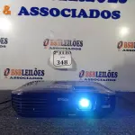LOTE 348 - 01 PROJETOR EPSON HDMI (NO ESTADO) ATENÇÃO! FAZER A VISITAÇÃO ANTES DE ARREMATAR, NÃO SABEMOS SE FUNCIONA. LEILÃO NÃO TEM GARANTIA E NEM DEVOLUÇÃO, SUJEITO A POSSÍVEIS AVARIAS VISÍVEIS/OCULTAS E/OU AUSÊNCIA DE COMPONENTES.