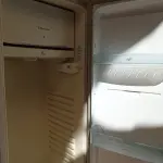 LOTE 385 - 01 GELADEIRA ELETROLUX R360 220V (NO ESTADO) ATENÇÃO! FAZER A VISITAÇÃO ANTES DE ARREMATAR, NÃO SABEMOS SE FUNCIONA. LEILÃO NÃO TEM GARANTIA E NEM DEVOLUÇÃO, SUJEITO A POSSÍVEIS AVARIAS VISÍVEIS/OCULTAS E/OU AUSÊNCIA DE COMPONENTES.