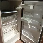 LOTE 411 - 01 GELADEIRA BRASTEMP 220V (NO ESTADO) ATENÇÃO! FAZER A VISITAÇÃO ANTES DE ARREMATAR, NÃO SABEMOS SE FUNCIONA. LEILÃO NÃO TEM GARANTIA E NEM DEVOLUÇÃO, SUJEITO A POSSÍVEIS AVARIAS VISÍVEIS/OCULTAS E/OU AUSÊNCIA DE COMPONENTES.