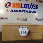 LOTE 124 - 01 AMPLIFICADOR MARCA GRADIENTE MODELO 160 COM CAIXA DE MADEIRA. (NO ESTADO) ATENÇÃO! FAZER A VISITAÇÃO ANTES DE ARREMATAR, NÃO SABEMOS SE FUNCIONA. LEILÃO NÃO TEM GARANTIA E NEM DEVOLUÇÃO, SUJEITO A POSSÍVEIS AVARIAS VISÍVEIS/OCULTAS E/OU AUSÊNCIA DE COMPONENTES.
