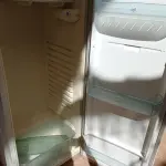 LOTE 385 - 01 GELADEIRA ELETROLUX R360 220V (NO ESTADO) ATENÇÃO! FAZER A VISITAÇÃO ANTES DE ARREMATAR, NÃO SABEMOS SE FUNCIONA. LEILÃO NÃO TEM GARANTIA E NEM DEVOLUÇÃO, SUJEITO A POSSÍVEIS AVARIAS VISÍVEIS/OCULTAS E/OU AUSÊNCIA DE COMPONENTES.