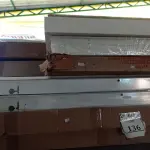 LOTE 136 - 14 LUMINÁRIAS S/LÂMPADAS. (NO ESTADO) ATENÇÃO! FAZER A VISITAÇÃO ANTES DE ARREMATAR, NÃO SABEMOS SE FUNCIONA. LEILÃO NÃO TEM GARANTIA E NEM DEVOLUÇÃO, SUJEITO A POSSÍVEIS AVARIAS VISÍVEIS/OCULTAS E/OU AUSÊNCIA DE COMPONENTES.