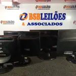 LOTE 318 - 04 MONITORES MARCAS E MODELOS DIVERSOS (NO ESTADO) ATENÇÃO! FAZER A VISITAÇÃO ANTES DE ARREMATAR, NÃO SABEMOS SE FUNCIONA. LEILÃO NÃO TEM GARANTIA E NEM DEVOLUÇÃO, SUJEITO A POSSÍVEIS AVARIAS VISÍVEIS/OCULTAS E/OU AUSÊNCIA DE COMPONENTES.