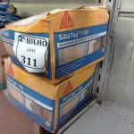 LOTE 311 - 02 CAIXAS COM REVESTIMENTO IMPERMEABILIZANTE SEMIFLEXÍVEL SIKA TOP -100 (NO ESTADO) ATENÇÃO! FAZER A VISITAÇÃO ANTES DE ARREMATAR, NÃO SABEMOS SE FUNCIONA. LEILÃO NÃO TEM GARANTIA E NEM DEVOLUÇÃO, SUJEITO A POSSÍVEIS AVARIAS VISÍVEIS/OCULTAS E/OU AUSÊNCIA DE COMPONENTES.