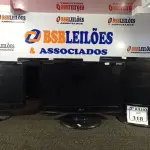 LOTE 318 - 04 MONITORES MARCAS E MODELOS DIVERSOS (NO ESTADO) ATENÇÃO! FAZER A VISITAÇÃO ANTES DE ARREMATAR, NÃO SABEMOS SE FUNCIONA. LEILÃO NÃO TEM GARANTIA E NEM DEVOLUÇÃO, SUJEITO A POSSÍVEIS AVARIAS VISÍVEIS/OCULTAS E/OU AUSÊNCIA DE COMPONENTES.