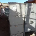LOTE 198 - 02 ARQUIVOS EM AÇO INCOMPLETOS (NO ESTADO) ATENÇÃO! FAZER A VISITAÇÃO ANTES DE ARREMATAR, NÃO SABEMOS SE FUNCIONA. LEILÃO NÃO TEM GARANTIA E NEM DEVOLUÇÃO, SUJEITO A POSSÍVEIS AVARIAS VISÍVEIS/OCULTAS E/OU AUSÊNCIA DE COMPONENTES.