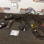 LOTE 367 - 03 TV BOX ,01 HD PARA NOTEBOOK ,01 RELÓGIO E CABOS DIVERSOS (NO ESTADO) ATENÇÃO! FAZER A VISITAÇÃO ANTES DE ARREMATAR, NÃO SABEMOS SE FUNCIONA. LEILÃO NÃO TEM GARANTIA E NEM DEVOLUÇÃO, SUJEITO A POSSÍVEIS AVARIAS VISÍVEIS/OCULTAS E/OU AUSÊNCIA DE COMPONENTES.