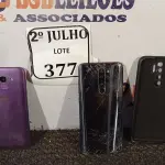 LOTE 377 - 01 CELULAR SANSUNG PARA RETIRADA DE PEÇAS E 01 CELULAR REDMI NOTE 8 COM MANCHA NA TELA (NO ESTADO) ATENÇÃO! FAZER A VISITAÇÃO ANTES DE ARREMATAR, NÃO SABEMOS SE FUNCIONA. LEILÃO NÃO TEM GARANTIA E NEM DEVOLUÇÃO, SUJEITO A POSSÍVEIS AVARIAS VISÍVEIS/OCULTAS E/OU AUSÊNCIA DE COMPONENTES.