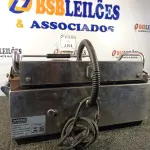 LOTE 320 - 01 CHAPA  PANINI SUPREMO GRILL FRISADA WARING 230V - WPG250BZL. (NO ESTADO) ATENÇÃO! FAZER A VISITAÇÃO ANTES DE ARREMATAR, NÃO SABEMOS SE FUNCIONA. LEILÃO NÃO TEM GARANTIA E NEM DEVOLUÇÃO, SUJEITO A POSSÍVEIS AVARIAS VISÍVEIS/OCULTAS E/OU AUSÊNCIA DE COMPONENTES.