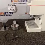 LOTE 341 - 01 CAFETEIRA EXPRESSO E 01 RELÓGIO FITBIT (NO ESTADO) ATENÇÃO! FAZER A VISITAÇÃO ANTES DE ARREMATAR, NÃO SABEMOS SE FUNCIONA. LEILÃO NÃO TEM GARANTIA E NEM DEVOLUÇÃO, SUJEITO A POSSÍVEIS AVARIAS VISÍVEIS/OCULTAS E/OU AUSÊNCIA DE COMPONENTES.
