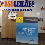 LOTE 189 - 05 KITS DE SISTEMA OPERACIONAL E APLICATIVOS PARA ESTAÇÕES DE TRABALHO E SERVIDORES. (NO ESTADO) ATENÇÃO! FAZER A VISITAÇÃO ANTES DE ARREMATAR, NÃO SABEMOS SE FUNCIONA. LEILÃO NÃO TEM GARANTIA E NEM DEVOLUÇÃO, SUJEITO A POSSÍVEIS AVARIAS VISÍVEIS/OCULTAS E/OU AUSÊNCIA DE COMPONENTES.