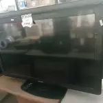 LOTE 186 - 01 TV PHILIPS 40” (NO ESTADO) ATENÇÃO! FAZER A VISITAÇÃO ANTES DE ARREMATAR, NÃO SABEMOS SE FUNCIONA. LEILÃO NÃO TEM GARANTIA E NEM DEVOLUÇÃO, SUJEITO A POSSÍVEIS AVARIAS VISÍVEIS/OCULTAS E/OU AUSÊNCIA DE COMPONENTES.