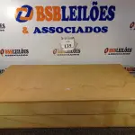 LOTE 139 - 01 CAIXA DE MADEIRA. (NO ESTADO) ATENÇÃO! FAZER A VISITAÇÃO ANTES DE ARREMATAR, NÃO SABEMOS SE FUNCIONA. LEILÃO NÃO TEM GARANTIA E NEM DEVOLUÇÃO, SUJEITO A POSSÍVEIS AVARIAS VISÍVEIS/OCULTAS E/OU AUSÊNCIA DE COMPONENTES.