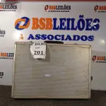 LOTE 201 - 01 MESA DE SOM 06 CANAIS MARCA UNIC MOD: MAC-06 E 01 MALETAS (NO ESTADO) ATENÇÃO! FAZER A VISITAÇÃO ANTES DE ARREMATAR, NÃO SABEMOS SE FUNCIONA. LEILÃO NÃO TEM GARANTIA E NEM DEVOLUÇÃO, SUJEITO A POSSÍVEIS AVARIAS VISÍVEIS/OCULTAS E/OU AUSÊNCIA DE COMPONENTES.