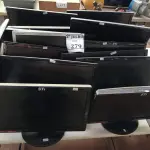 LOTE 279 - 14 MONITORES MARCAS E MODELOS DIVERSOS (NO ESTADO) ATENÇÃO! FAZER A VISITAÇÃO ANTES DE ARREMATAR, NÃO SABEMOS SE FUNCIONA. LEILÃO NÃO TEM GARANTIA E NEM DEVOLUÇÃO, SUJEITO A POSSÍVEIS AVARIAS VISÍVEIS/OCULTAS E/OU AUSÊNCIA DE COMPONENTES.