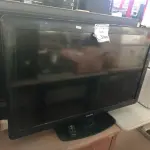 LOTE 186 - 01 TV PHILIPS 40” (NO ESTADO) ATENÇÃO! FAZER A VISITAÇÃO ANTES DE ARREMATAR, NÃO SABEMOS SE FUNCIONA. LEILÃO NÃO TEM GARANTIA E NEM DEVOLUÇÃO, SUJEITO A POSSÍVEIS AVARIAS VISÍVEIS/OCULTAS E/OU AUSÊNCIA DE COMPONENTES.