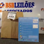 LOTE 189 - 05 KITS DE SISTEMA OPERACIONAL E APLICATIVOS PARA ESTAÇÕES DE TRABALHO E SERVIDORES. (NO ESTADO) ATENÇÃO! FAZER A VISITAÇÃO ANTES DE ARREMATAR, NÃO SABEMOS SE FUNCIONA. LEILÃO NÃO TEM GARANTIA E NEM DEVOLUÇÃO, SUJEITO A POSSÍVEIS AVARIAS VISÍVEIS/OCULTAS E/OU AUSÊNCIA DE COMPONENTES.