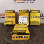 LOTE 163 - 04 CAIXA DE GRAMPOS 18 GA ¼” NARROW CROWN STAPLES (NO ESTADO) ATENÇÃO! FAZER A VISITAÇÃO ANTES DE ARREMATAR, NÃO SABEMOS SE FUNCIONA. LEILÃO NÃO TEM GARANTIA E NEM DEVOLUÇÃO, SUJEITO A POSSÍVEIS AVARIAS VISÍVEIS/OCULTAS E/OU AUSÊNCIA DE COMPONENTES.