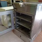 LOTE 336 - 01 FORNO ELÉTRICO HENNY PENNY MOD:HHC-983 240VOLTS (NO ESTADO) ATENÇÃO! FAZER A VISITAÇÃO ANTES DE ARREMATAR, NÃO SABEMOS SE FUNCIONA. LEILÃO NÃO TEM GARANTIA E NEM DEVOLUÇÃO, SUJEITO A POSSÍVEIS AVARIAS VISÍVEIS/OCULTAS E/OU AUSÊNCIA DE COMPONENTES.