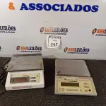 LOTE 345 - 02 BALANÇAS DIGITAIS (NO ESTADO) ATENÇÃO! FAZER A VISITAÇÃO ANTES DE ARREMATAR, NÃO SABEMOS SE FUNCIONA. LEILÃO NÃO TEM GARANTIA E NEM DEVOLUÇÃO, SUJEITO A POSSÍVEIS AVARIAS VISÍVEIS/OCULTAS E/OU AUSÊNCIA DE COMPONENTES.