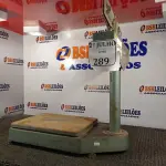 LOTE 289 - 01 BALANÇA FILIZOLA IMCONPLETA 150KG (NO ESTADO) ATENÇÃO! FAZER A VISITAÇÃO ANTES DE ARREMATAR, NÃO SABEMOS SE FUNCIONA. LEILÃO NÃO TEM GARANTIA E NEM DEVOLUÇÃO, SUJEITO A POSSÍVEIS AVARIAS VISÍVEIS/OCULTAS E/OU AUSÊNCIA DE COMPONENTES.