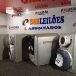 LOTE 142 - 01 SOM PANASONIC  COM 03 CAIXAS .(NO ESTADO) ATENÇÃO! FAZER A VISITAÇÃO ANTES DE ARREMATAR, NÃO SABEMOS SE FUNCIONA. LEILÃO NÃO TEM GARANTIA E NEM DEVOLUÇÃO, SUJEITO A POSSÍVEIS AVARIAS VISÍVEIS/OCULTAS E/OU AUSÊNCIA DE COMPONENTES.