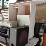 LOTE 407 - 01 PASSADEIRA EM MADEIRA ,01 MESA NIVELADORA ,01 PAINEL PARA TELEVISÃO, 03 IMPRESSORAS E 01 CAIXA SUBWOFFER (NO ESTADO) ATENÇÃO! FAZER A VISITAÇÃO ANTES DE ARREMATAR, NÃO SABEMOS SE FUNCIONA. LEILÃO NÃO TEM GARANTIA E NEM DEVOLUÇÃO, SUJEITO A POSSÍVEIS AVARIAS VISÍVEIS/OCULTAS E/OU AUSÊNCIA DE COMPONENTES.