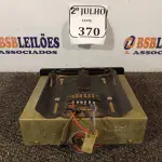 LOTE 370 - 01 RADIO TAPE ANTIGO (NO ESTADO) ATENÇÃO! FAZER A VISITAÇÃO ANTES DE ARREMATAR, NÃO SABEMOS SE FUNCIONA. LEILÃO NÃO TEM GARANTIA E NEM DEVOLUÇÃO, SUJEITO A POSSÍVEIS AVARIAS VISÍVEIS/OCULTAS E/OU AUSÊNCIA DE COMPONENTES.